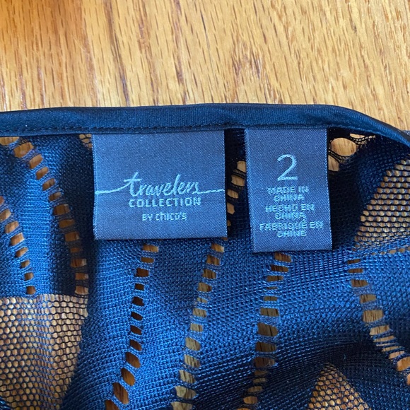 Chico’s size 2 throw over. Like new! - Picture 6 of 10